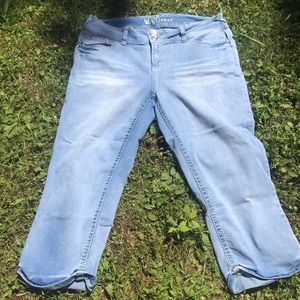 Capri Jeans